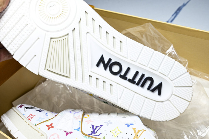 LVT SNEAKERS LVSRS-0111