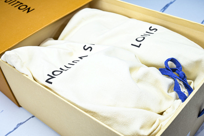 LVT SNEAKERS LVSRS-0111