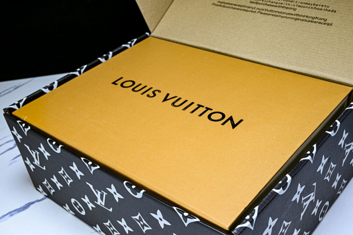 LVT SNEAKERS LVSRS-0111