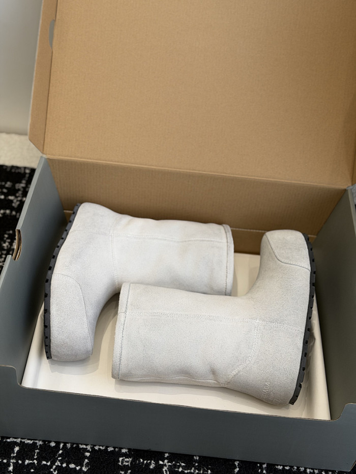 B*ALE*NGA BOOT BSB-053