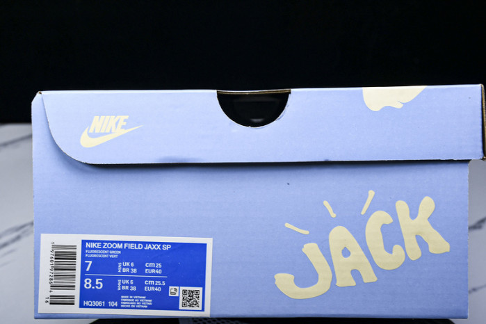 Travis Scott x Nike Zoom HQ3061-104