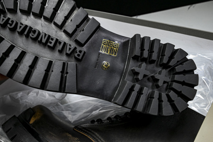 B*ALE*NGA BOOT BSB-031