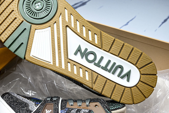 LVT SNEAKERS LVSRS-0149