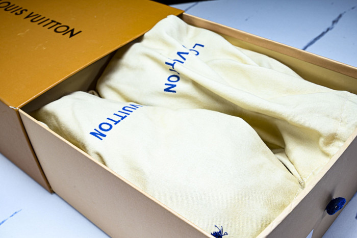 LVT SNEAKERS LVSRS-0135