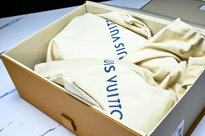 LVT SNEAKERS LVSRS-0101