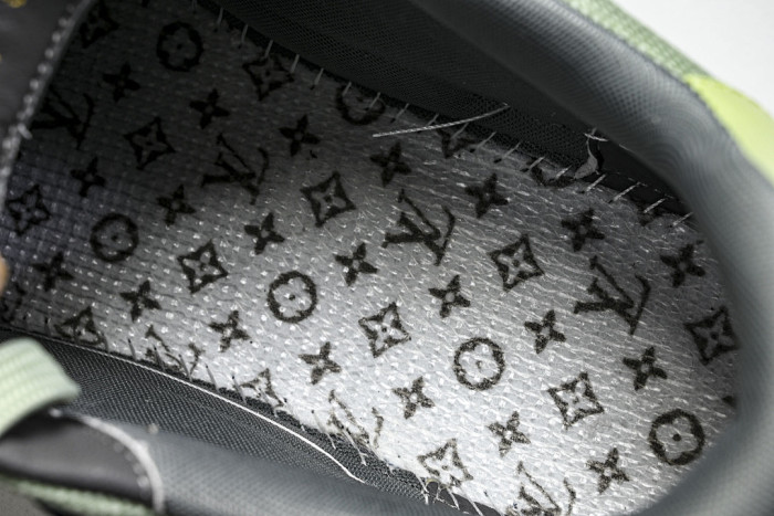 LVT SNEAKERS LVSRS-0101