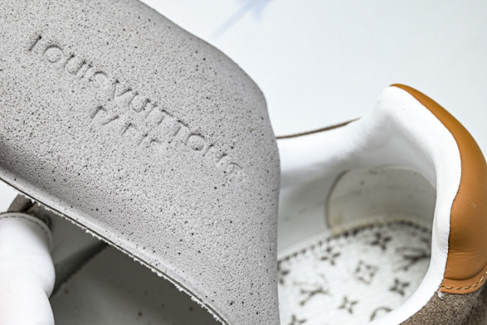 LOU VUIT OTHERS SNEAKERS LVOTS-011