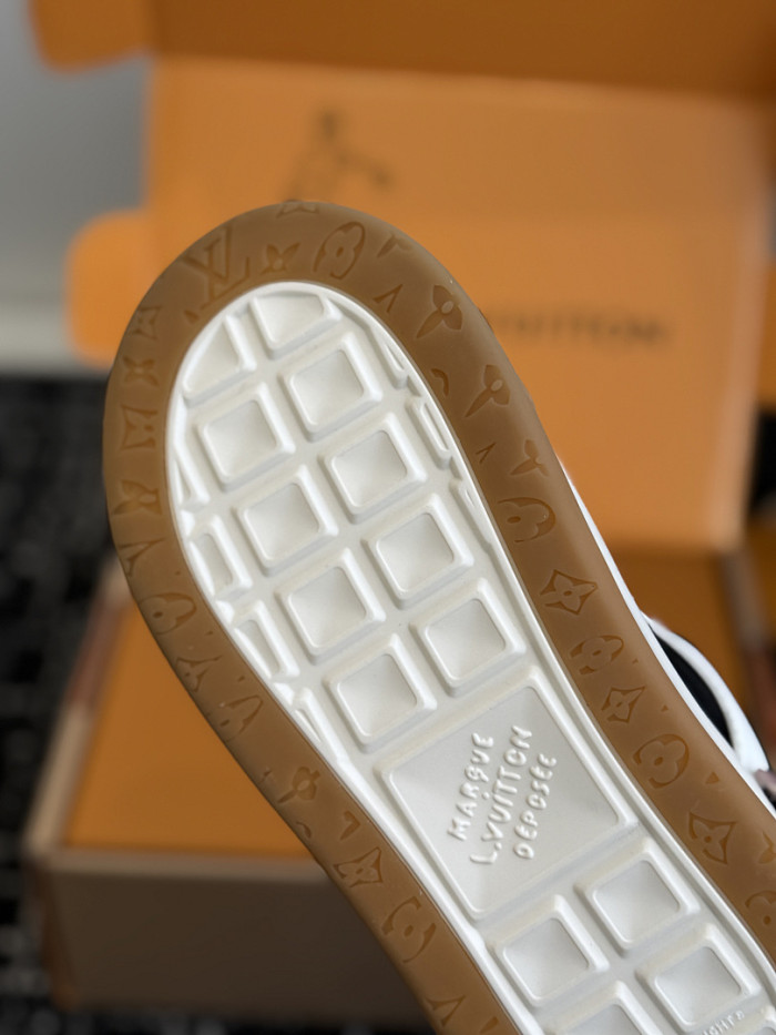 L*VT TILTED LVTTD-007