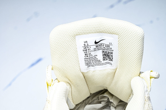 Undefeated x Nike Air Max 95 SP IB4453-100