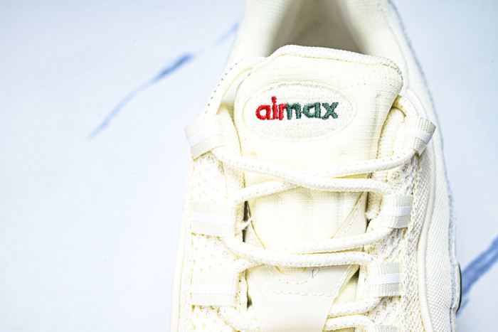 Undefeated x Nike Air Max 95 SP IB4453-100