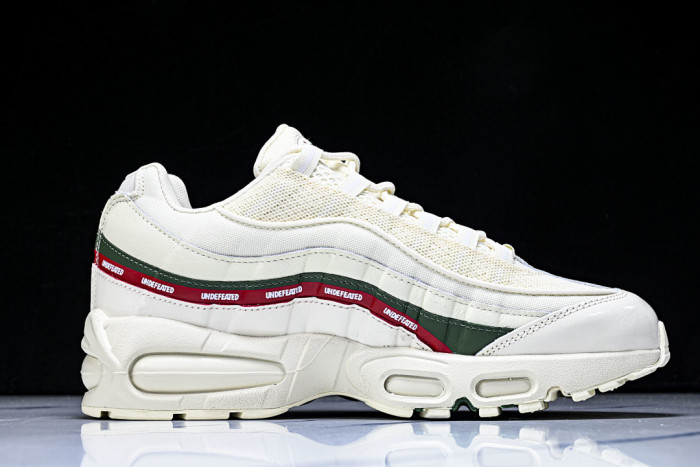 Undefeated x Nike Air Max 95 SP IB4453-100