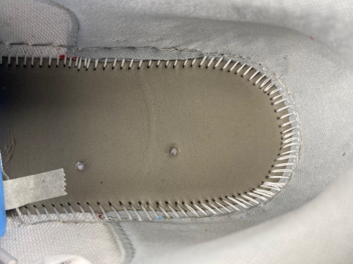 Travis Scott x Air Jordan 1 Low OG XZ6868-005