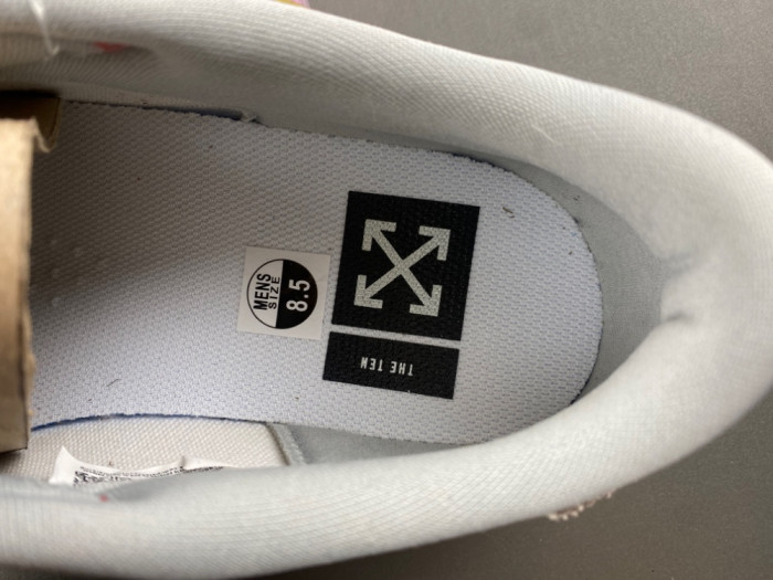 Travis Scott x Air Jordan 1 Low OG XZ6868-005