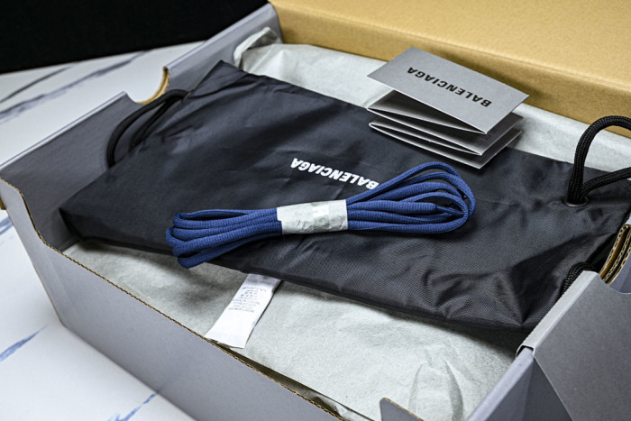 B*al*enciaga Monday Sneaker WMNDI-4910