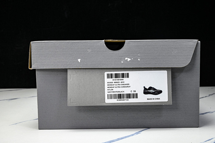 B*al*enciaga Monday Sneaker WMNDI-4910