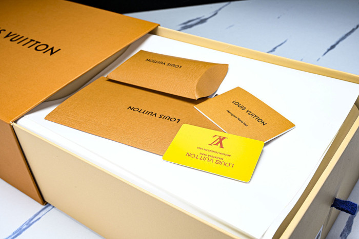 LVT SNEAKERS LVSRS-0119