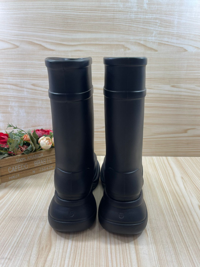 B*ALE*NGA BOOT BSB-048