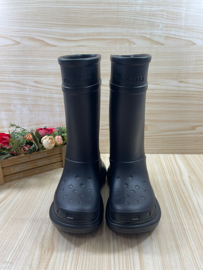 B*ALE*NGA BOOT BSB-048