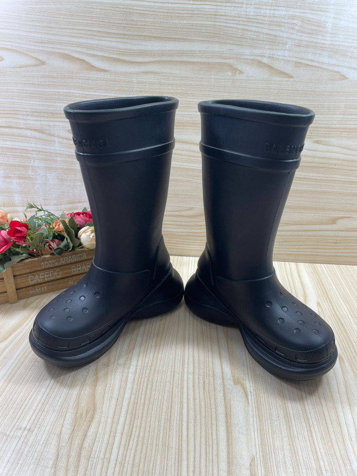 B*ALE*NGA BOOT BSB-048