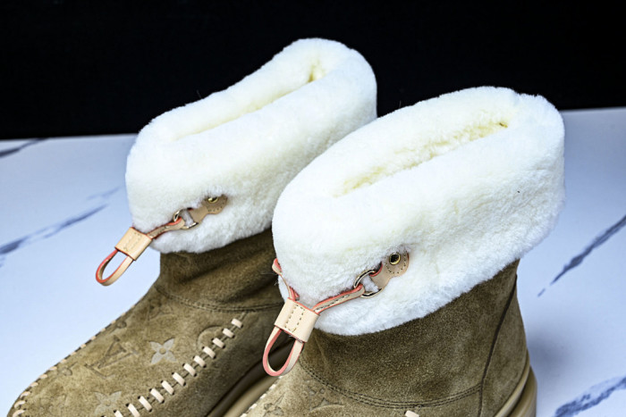 L**V**T* BOOTS LVTBS-057