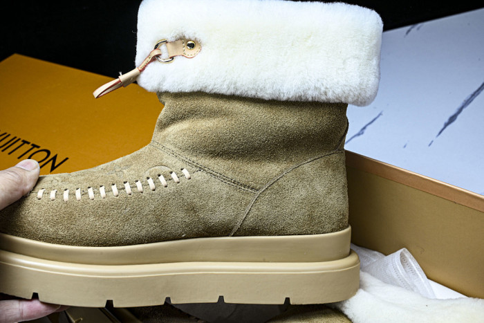 L**V**T* BOOTS LVTBS-057