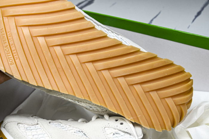 b0tt*ga Ven*ta sneaker bvs-052