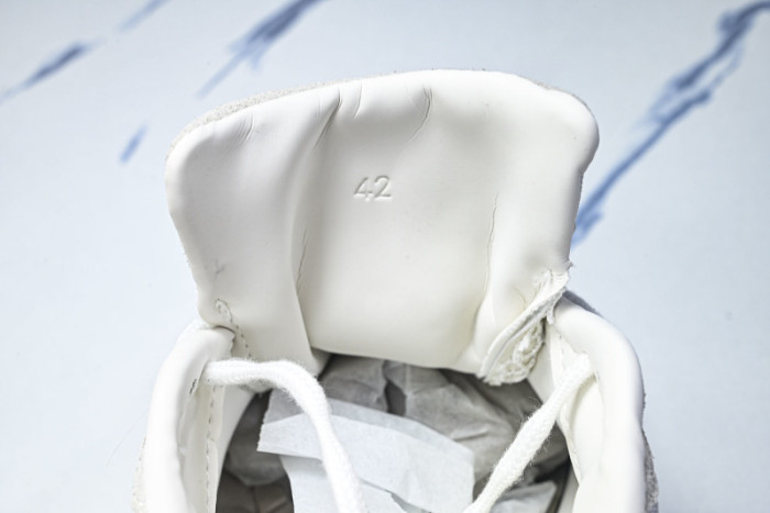 b0tt*ga Ven*ta sneaker bvs-052