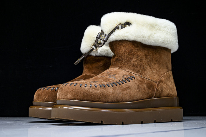 L**V**T* BOOTS LVTBS-055