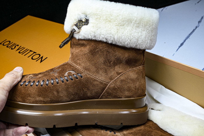 L**V**T* BOOTS LVTBS-055