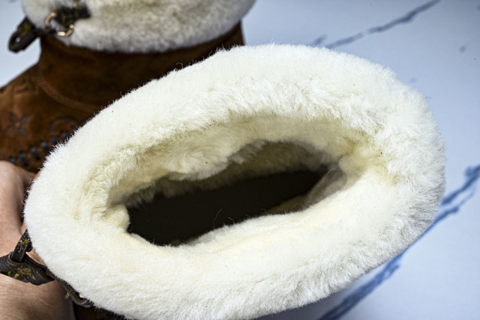 L**V**T* BOOTS LVTBS-055