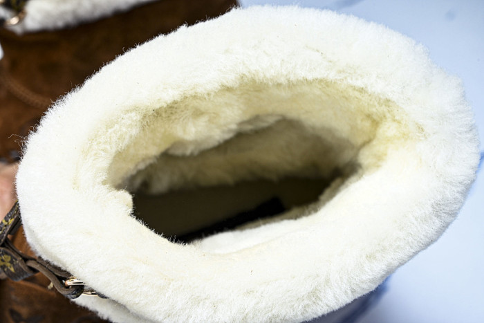 L**V**T* BOOTS LVTBS-055