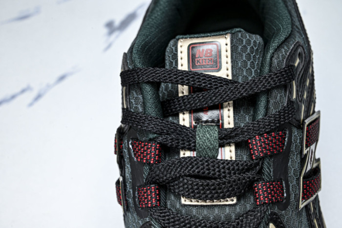 New Balance M1906RKS