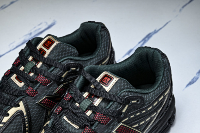 New Balance M1906RKS