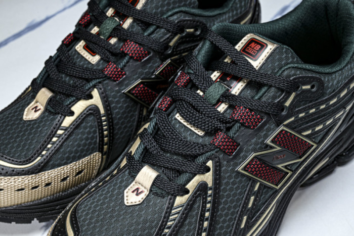 New Balance M1906RKS