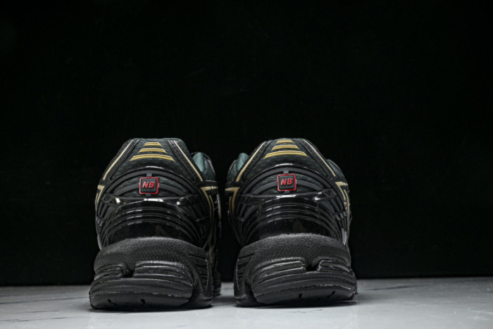 New Balance M1906RKS