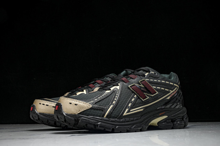 New Balance M1906RKS