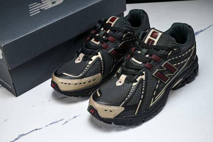 New Balance M1906RKS