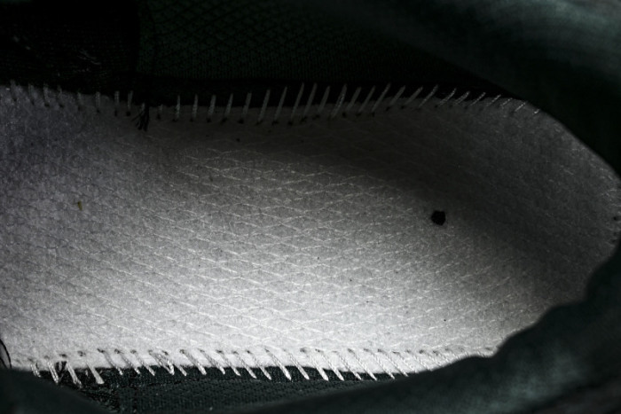 New Balance M1906RKS