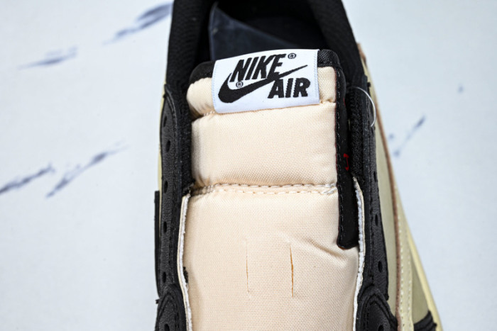 Travis Scott x Air Jordan AJ 1 Low“Canary” DZ4137--700