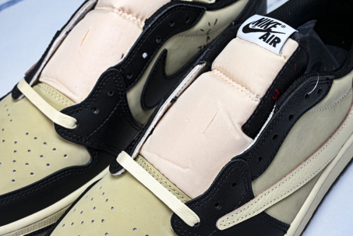 Travis Scott x Air Jordan AJ 1 Low“Canary” DZ4137--700
