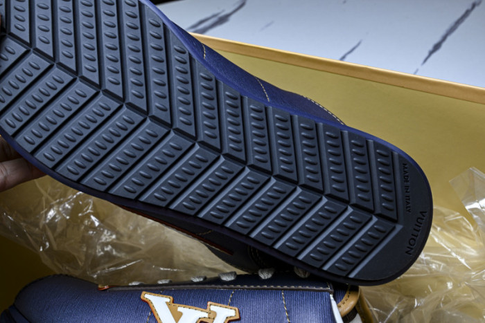 L*VT BUTTERSOFT SHOES LASS-011