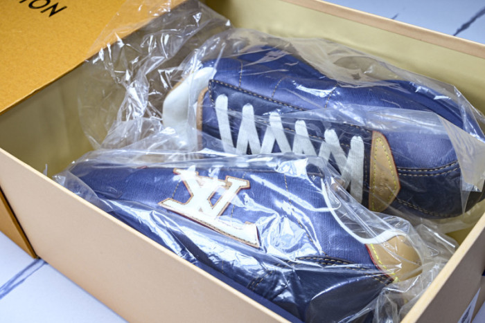 L*VT BUTTERSOFT SHOES LASS-011