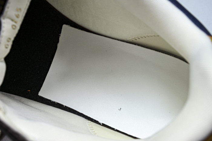 L*VT BUTTERSOFT SHOES LASS-011