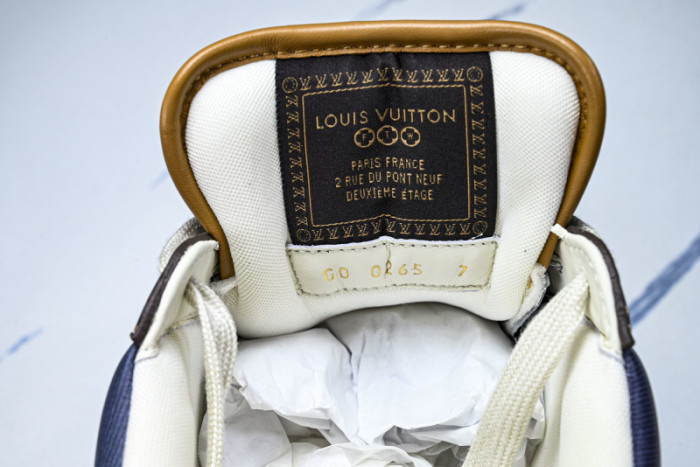 L*VT BUTTERSOFT SHOES LASS-011