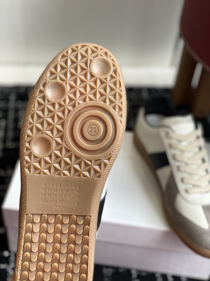 Ma*iso*n Mar*giela MAMA-099