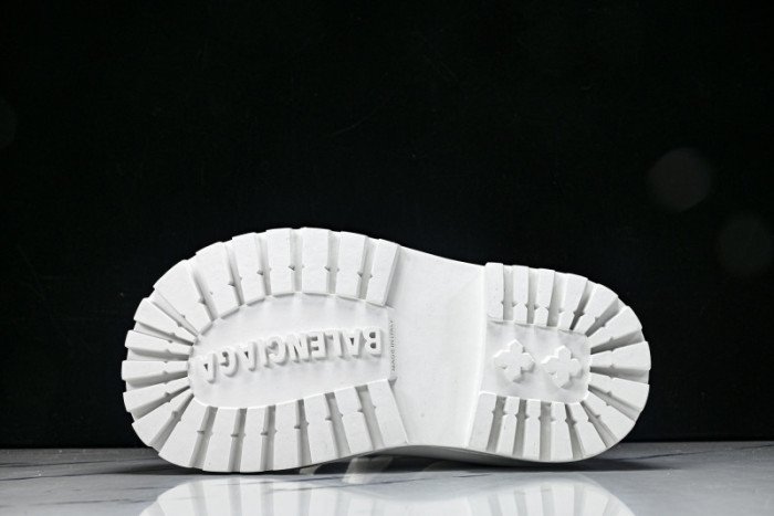 B*ALE*NGA BOOT BSB-043