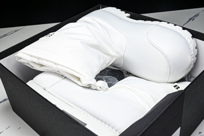 B*ALE*NGA BOOT BSB-043