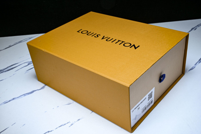 LOU VUIT RUN AWAY LVRA-015