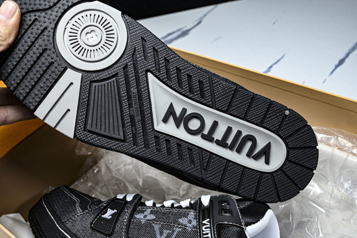 LVT SNEAKERS LVSRS-0138