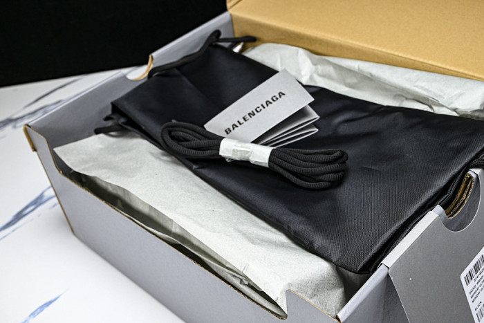 B*al*enciaga Monday Sneaker WMNDI1000